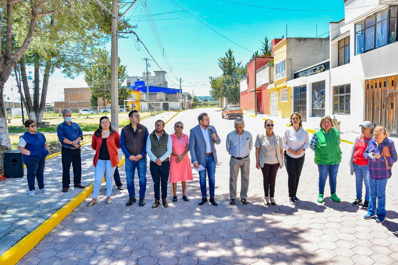 Entrega Salvador Santos Cedillo obra en el fraccionamiento 'Unión y Progreso'